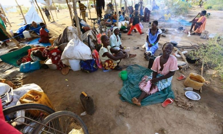 الحكومة السودانية توافق على إيصال المساعدات عبر معبر مع تشاد