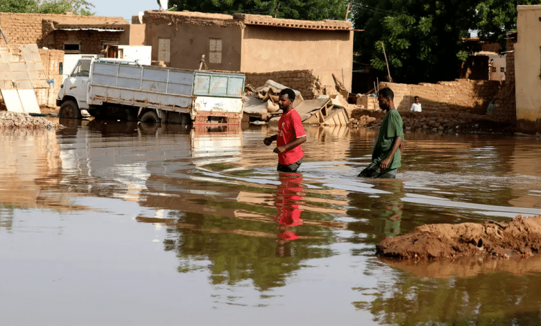 مئات المفقودين بسبب السيول والفيضانات في بورتسودان